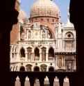 Дворец Дожей. Вид на Двор Дожей - Города Италии: Венеция.